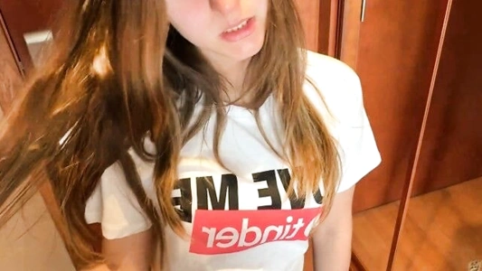 Из-за желания трахаться сестра оказалась без своих трусиков