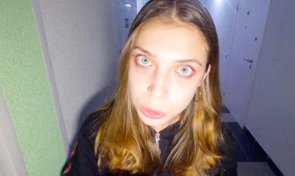 Тише! У меня мама дома, она не должна знать что ты приходил!