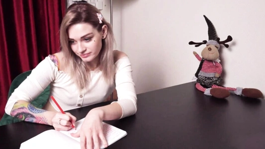 Нашел личный дневник сводной сестры и прочитал все её сексуальные фантазии!