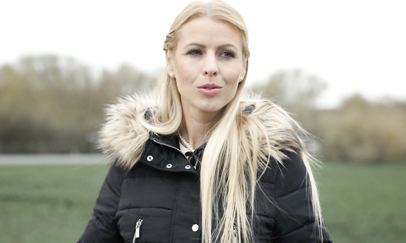 Утренний - групповой секс в автобусе с похотливой и зрелой дамой