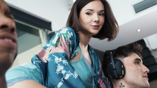 Мама друга - аппетитная милфа!