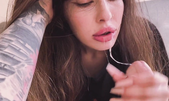 Моя девушка делает идеальный минет