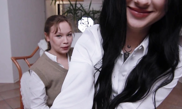 Скромная подруга показала свой опыт в сексе..