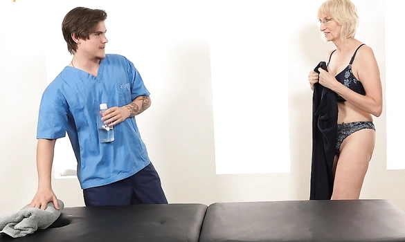 Внеплановый секс с женщиной за 50