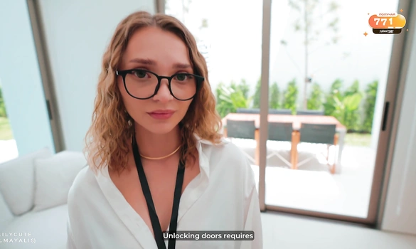 Риэлтор показала не только виллу, но и кое что еще