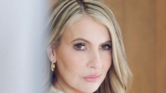 Опытная мамка показала тренеру пасынка, на что способна ее волосатая киска