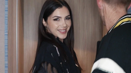 Красивая милфа Валентина Наппи посетила Берлин для хорошего секса