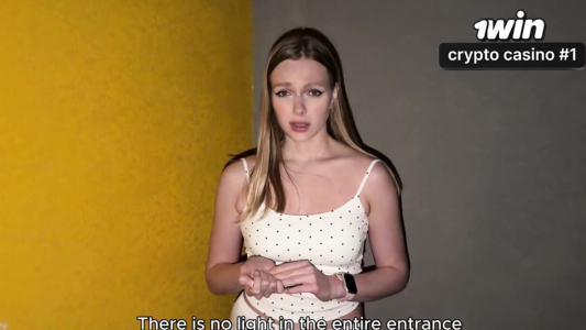 Соседка не могла платить за квартиру и предложила себя