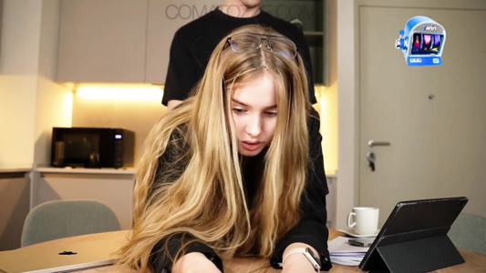 Мой начальник в ярости из-за слитой базы